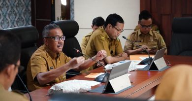 Bahas Pendapatan Tahun 2026, Sekda Jefridin Ingatkan Kepala OPD Penghasil Optimalkan Pendapatan