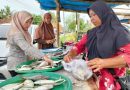 Gubernur Ansar Kukuhkan Amsakar dan Erlita Ayah dan Bunda GenRe Kota Batam