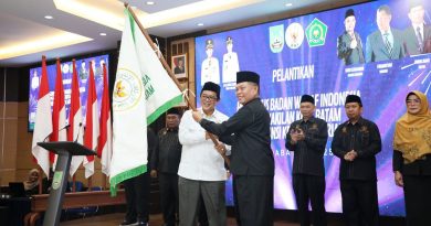 Buralimar Dilantik Jadi Ketua BWI Batam, Wako Amsakar Ajak Masyarakat Berinvestasi untuk Akhirat