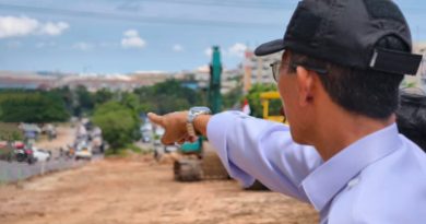 Walikota Batam Tinjau Lokasi Pembangunan Jalan di Sungai Panas