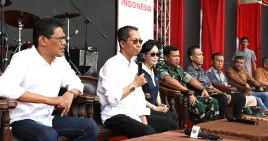 Marak Aksi Demo, Walikota Batam Amsakar Putuskan Tunda Event Pesta Rakyat
