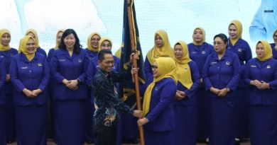 Amsakar Achmad Lantik Pengurus PIKORI BP Batam Periode 2025-2029