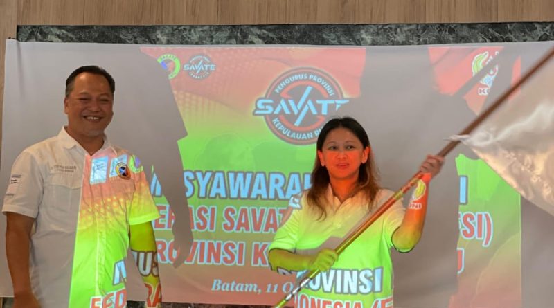 Wow….Cewek Jagoan PimpinBeladiri Savate Kepri