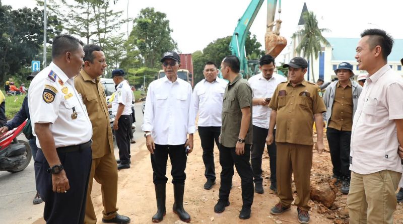 Wako Batam Amsakar Tuntaskan Banjir di Simpang Helm, Bangun Box Culvert hingga Peningkatan Jalan