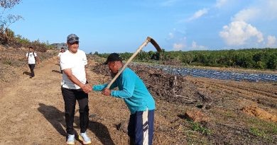 Jalan Pagi, Letjen Kunto Arief Wibowo Sapa Petani di Dompak