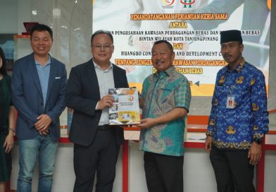Bobby Jayanto Menghadiri MoU BP Tanjungpinang dengan Huanguo Construction and Development Co. Ltd.