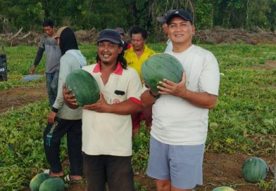 Hujan, Semangka, dan Kopi di Pondok Petani: Cerita Hangat Letjen Kunto di Dompak