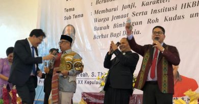 Kadis Kominfo Batam Sampaikan Pesan Wako dan Wawako: Ajak Jemaat Berperan Aktif Bangun Kota yang Rukun dan Maju