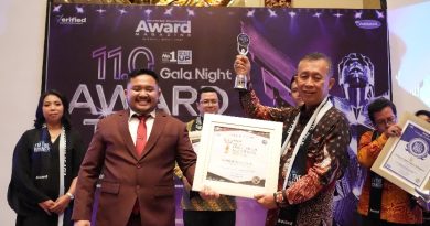 Kepala BP Batam Raih Penghargaan Inspiring Professional dan Leadership Award