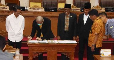 Gelar Rapat Paripurna, DPRD Kota Batam Sahkan Perda APBD 2026 Senilai Rp 4,2 Triliun Lebih