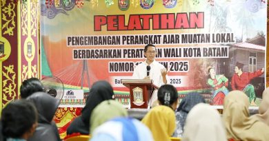 Buka Pelatihan Muatan Lokal, Amsakar Tegaskan Pentingnya Jati Diri di Tengah Arus Global