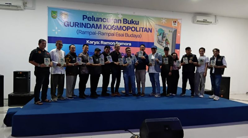 “Gurindam Kosmopolitan” Diluncurkan: Ramon Damora Dapat Dukungan Penuh, PWI Kepri Bentuk Akademi Raja Ali Kelana