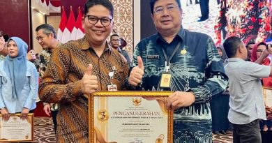 Keterbukaan Informasi, Pemko Batam Raih Penghargaan Badan Publik Informatif 2025