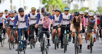 Batam Bersepeda Semarakkan HJB ke-196, Amsakar-Li Claudia Gowes Bersama 2.826 Peserta Batam Bersepeda Semarakkan HJB ke-196, Amsakar-Li Claudia Gowes Bersama 2.826 Peserta