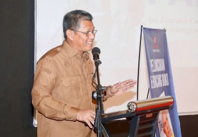 Dari Anak Pulau ke Pamong Kota, Kisah Inspiratif Azman DibukukanAnak Pulau