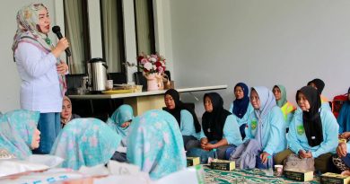 Di Balik Kota yang Bersih, Ada Perempuan Tangguh Erlita Amsakar Beri Apresiasi Nyata