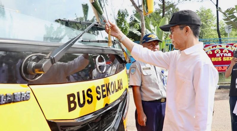 Transportasi Gratis untuk Pelajar Hinterland: Menyambung Harapan, Memeratakan Akses Pendidikan di Batam