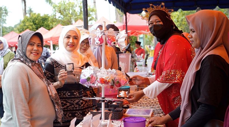 Dari Laut ke Budaya, Nenny Nyanyang Buka Wondersea Kampung Bugis Party