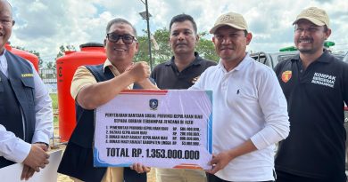 Melalui Kepri Peduli, Wagub Nyanyang Serahkan Bantuan Rp1,353 Miliar untuk Korban Banjir Bandang Aceh