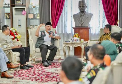 Pemko Batam Salurkan Bantuan Rp4,5 Miliar Lebih untuk Sumbar, Diserahkan Langsung ke Gubernur Mahyeldi