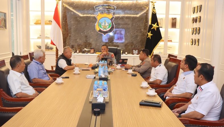 Dari Bhayangkara ke Advokat: Silaturahmi Kapolda Kepri dan PATI Perkuat Jalan Pengabdian Purna Polri