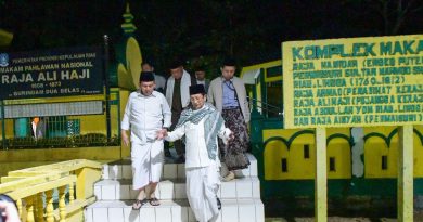 Menyusuri Jejak Sejarah dan Iman di Pulau Penyengat, Menag RI Safari Subuh Bersama Gubernur Kepri