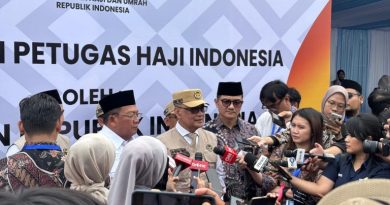 Gus Menhaj Kukuhkan Ketua PWI Kepri Jadi Petugas Haji 2026