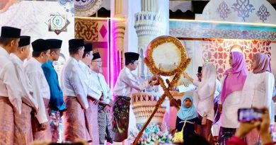 Amsakar-Li Claudia Resmi Buka MTQH XXXIV Nongsa, Antusias Warga Bikin Wali Kota Kagum