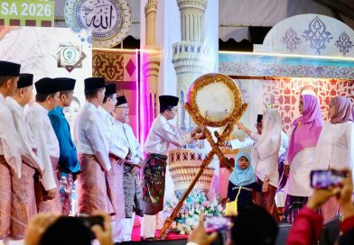 Amsakar-Li Claudia Resmi Buka MTQH XXXIV Nongsa, Antusias Warga Bikin Wali Kota Kagum