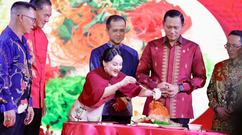 Menko IPK dan Mentrans Hadiri Perayaan Imlek 2577 di Batam, Amsakar Tekankan Harmoni Keberagaman