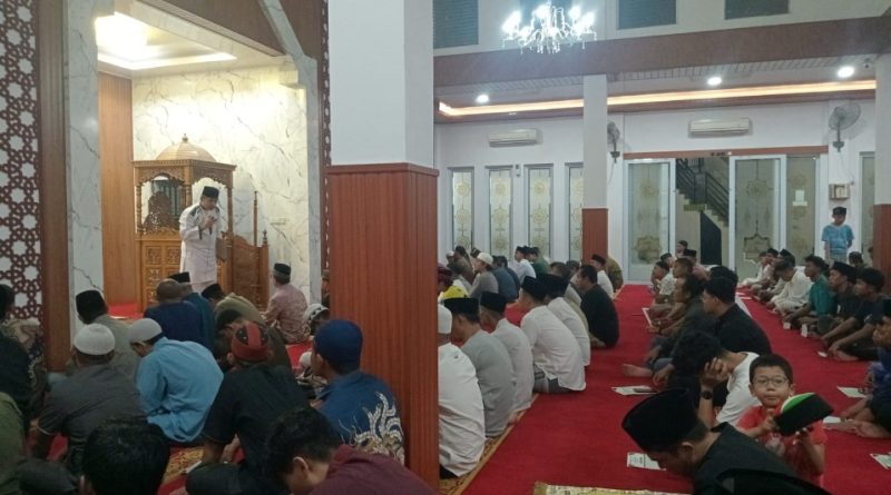 Hari Pertama Ramadan, Jamaah Padati Masjid Namirah Cahaya Garden Bengkong Batam