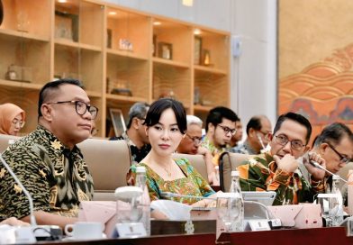 Tanpa Migas Batam Tetap Tancap Gas: Ekonomi Tumbuh 6,76%, Tertinggi di Kepri dan Lampaui Nasional Tanpa Migas Batam Tetap Tancap Gas: Ekonomi Tumbuh 6,76%, Tertinggi di Kepri dan Lampaui Nasional