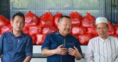 Sentuhan Ramadan Bobby Jayanto, Berbagi Kebahagiaan untuk Santri dan Anak Panti di Dompak