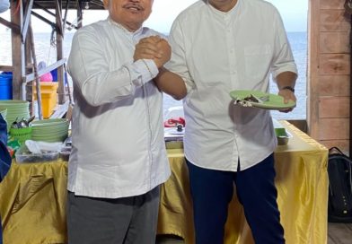 Buka Puasa di Pulau Terong, Kebersamaan Kader NasDem Kepri Berujung Kejutan Ulang Tahun Ketua