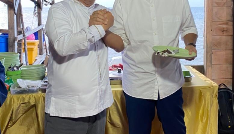 Buka Puasa di Pulau Terong, Kebersamaan Kader NasDem Kepri Berujung Kejutan Ulang Tahun Ketua