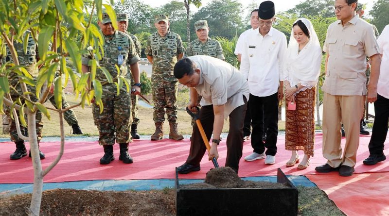 Menhan Sjafrie Resmikan Masjid Bintang Amin Angkasa di Batam, Amsakar: Ikon Wisata Religi Baru