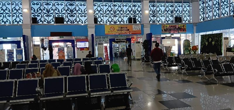 Kamis Pagi, Arus Mudik Mulai Landai di Pelabuhan SBP Tanjungpinang Kamis Pagi, Arus Mudik Mulai Landai di Pelabuhan SBP Tanjungpinang