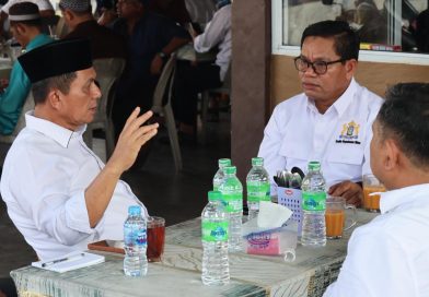 Ngopi Santai di Penyengat, Gubernur Ansar dan Kadin Kepri Bicara Masa Depan Ekonomi Ngopi Santai di Penyengat, Gubernur Ansar dan Kadin Kepri Bicara Masa Depan Ekonomi