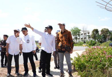 Hari Pertama Kerja, Amsakar Achmad Tinjau Sejumlah Proyek Pembangunan