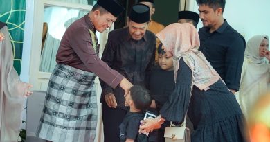 Open House Idul Fitri Hari ke-2, Gubernur Ansar Sambut Hangat Warga Kepri di Gedung Daerah