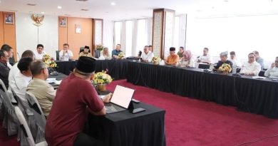 Safari Ramadan Malam ke-17, Gubernur Ansar Kunjungi Masjid Al-Maghfiroh Tanjungpinang