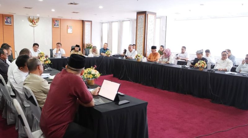 Safari Ramadan Malam ke-17, Gubernur Ansar Kunjungi Masjid Al-Maghfiroh Tanjungpinang