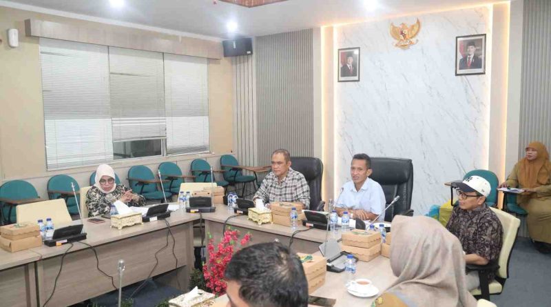Sempurnakan Ranperda LAM, Pansus DPRD Batam Rapat Bersama Tim Hukum Pemko