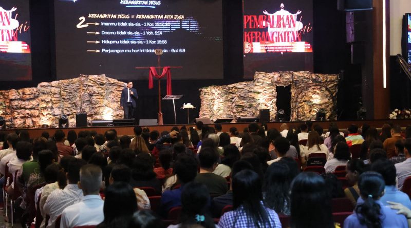 Polisi Hadir di Tengah Umat, Paskah 2026 di Batam Berlangsung Aman dan Penuh Khidmat