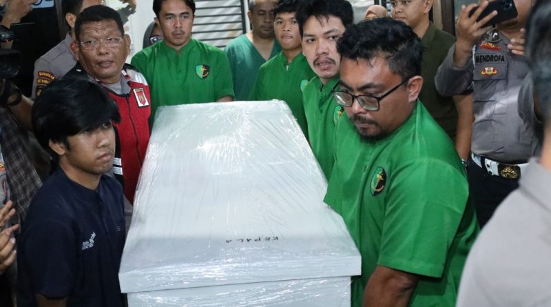 Kapolda Kepri Turun Langsung, Kasus Bripda NS Diproses Pidana dan Etik, Satu Terduga Pelaku Diamankan Kapolda Kepri Turun Langsung, Kasus Bripda NS Diproses Pidana dan Etik, Satu Terduga Pelaku Diamankan