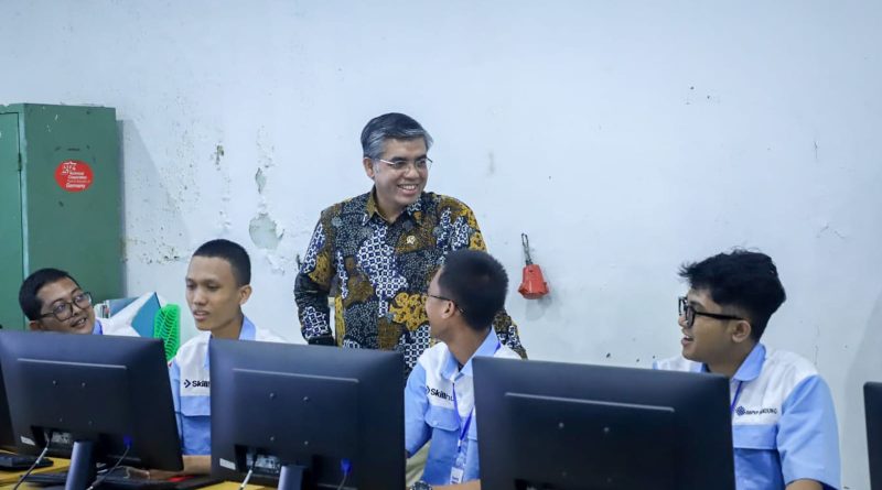 Menaker Tekankan Pelatihan Vokasi agar Lulusan Siap Masuk Dunia Kerja