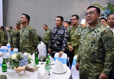 Kesiapan Tempur Diuji di Laut Jawa, Pangkoarmada I Saksikan Langsung Latihan Senjata Khusus TNI AL