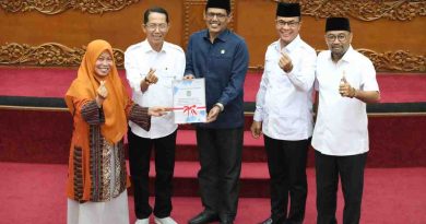 DPRD Kota Batam Gelar Paripurna Tiga Agenda, Ranperda Persampahan Jadi Sorotan