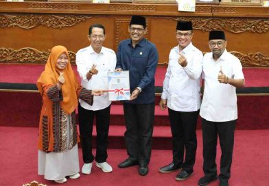 DPRD Kota Batam Gelar Paripurna Tiga Agenda, Ranperda Persampahan Jadi Sorotan