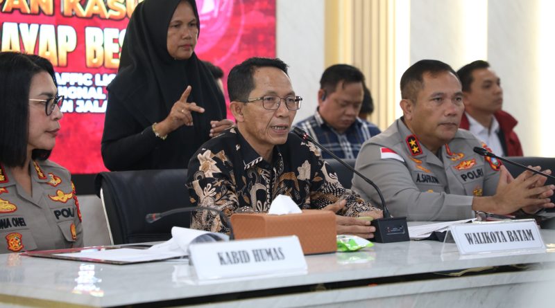 Amsakar Apresiasi Jajaran Polda Kepri Atas Pengungkapan Kasus Pencurian Fasilitas Umum